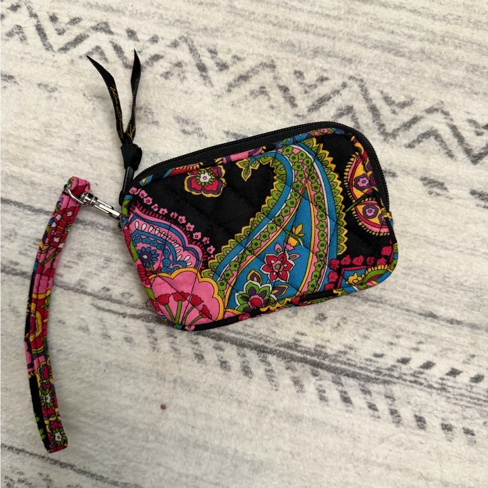 NEW ✨ Vera Bradley Black Multicolor Paisley Wristlet